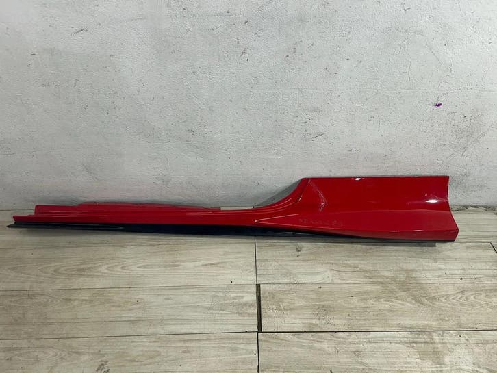 Ferrari F8 Tributo linker dorpel, Auto-onderdelen, Interieur en Bekleding, Gebruikt, Verzenden