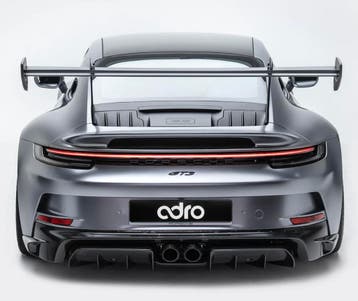 Dit betreft een Porsche 992 GT3 Adro AT-P Swan neck carbon, Auto diversen, Tuning en Styling, Verzenden