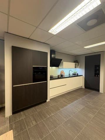 Moderne Häcker zwart, witte keuken, Ophalen, Overige materialen, Wit, Dubbelwandige keuken