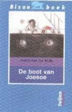 De boot van Joesoe / Bizon blauw 9789027689085, Boeken, Verzenden, Gelezen, Anton van der Kolk