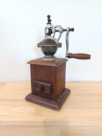 Koffiemolen - Hout, Brons, Antiek en Kunst