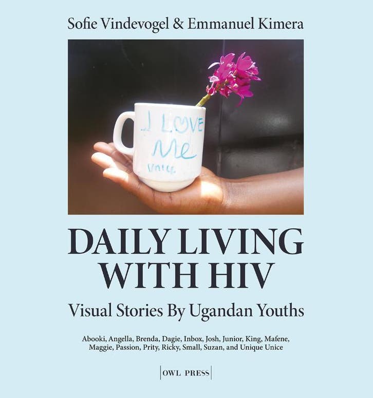 Daily Living With Hiv | Sofie Vindevogel; Emmanuel Kimera, Boeken, Kunst en Cultuur | Fotografie en Design, Nieuw, Ophalen of Verzenden