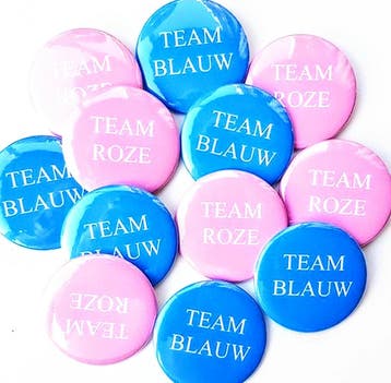 Set met 12 genderreveal buttons Team Boy en Team Girl, Hobby en Vrije tijd, Feestartikelen, Verzenden, Nieuw, Versiering, Geboorte of Huwelijk