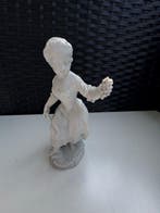 Meissen - J.J.Kändler - Figuur - Frau mit Trauben - Biscuit