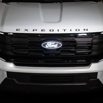 Putco 2025 Ford Expedition Front Grille LED Emblem, Ophalen of Verzenden, Nieuw