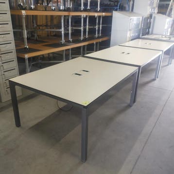 Ahrend zeer degelijke werktafel - 160x120 cm, Ophalen of Verzenden, Nieuw