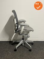 Herman Miller Mirra 2 Bureaustoel – Grijs met wit – Full, Werkplek, Ophalen of Verzenden, Gebruikt, Stoel