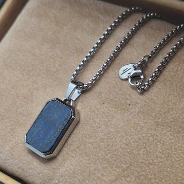 LAPISLAZULO. Natuurlijke steen. - Ketting met hanger -