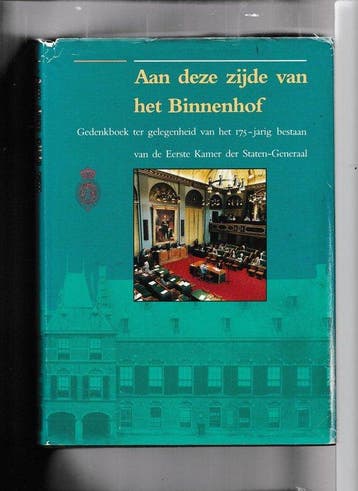 AAN DEZE ZYDE VAN HET BINNENHOF - Postma, Boeken, Verzenden, Gelezen