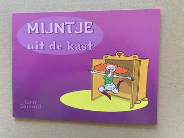 Lesbische Strip - Mijntje uit de Kast - deels Erotiek NIEUW, Boeken, Eén stripboek, Verzenden, Zo goed als nieuw