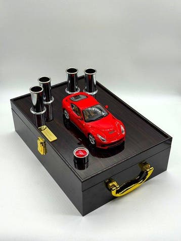 1:24 - Model sportwagen - Ferrari F12 Berlinetta Pure Sound, Nieuw
