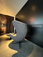 Fritz Hansen EGG Chair + Footstool, stof of leder NIEUW -50%, Nieuw, Leer, High-end Furniture