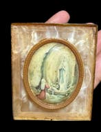 Memento Sacro: Heiligdom van de Lourdesgrot – Mystieke Visie