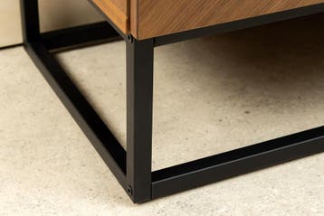 Dressoir GRANDEZZA 180 cm, walnoothoutlook met zwart metalen, Ophalen of Verzenden, Nieuw