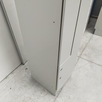 2-deurs Oostwoud ruimte besparende Z-lockerkast - 195x40x50, Ophalen of Verzenden, Nieuw