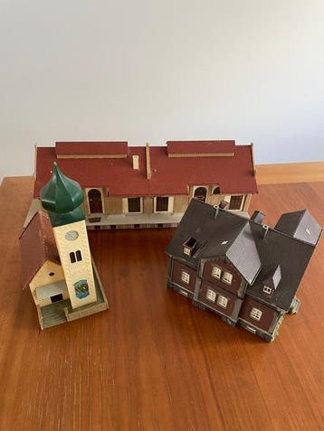 Vollmer, Faller, andere H0 - Modeltreingebouwen (3) -, Hobby en Vrije tijd, Modeltreinen | H0, Nieuw