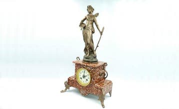 Figurale pendule - Auguste Moreau - Zinklegering, Marmer -