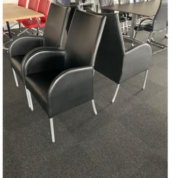 (MDK-106452) Gerard van den Berg fauteuil zwart leder, Ophalen of Verzenden, Gebruikt