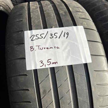 2 x Bridgestone Turanza 255-35-19 Zomerbanden 3,5mm, 19 inch, Gebruikt, 255 mm, Ophalen of Verzenden