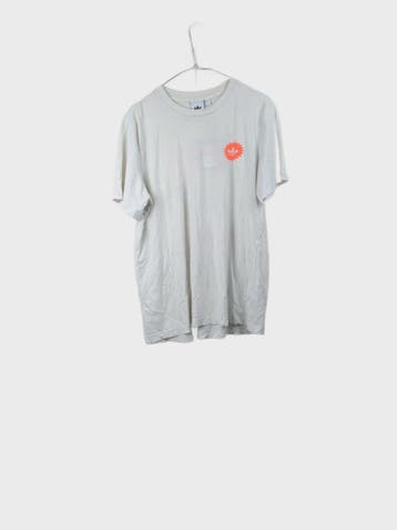 Adidas T-shirts Dames maat M Wit Vintage, Kleding | Dames, T-shirts, Ophalen of Verzenden, Nieuw