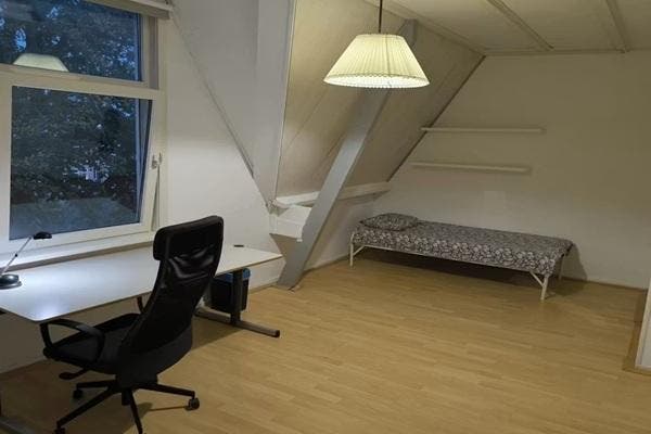 Kamer Generaal van Hamsingel in Breda, Huizen en Kamers, Kamers te huur, 20 tot 35 m², Breda