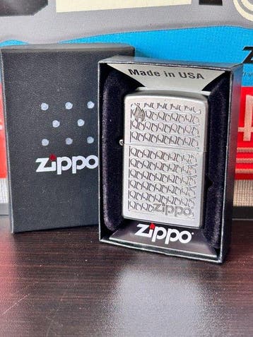 Zippo - K13-Zippo engraved - Zonder minimumprijs - Aansteker, Nieuw