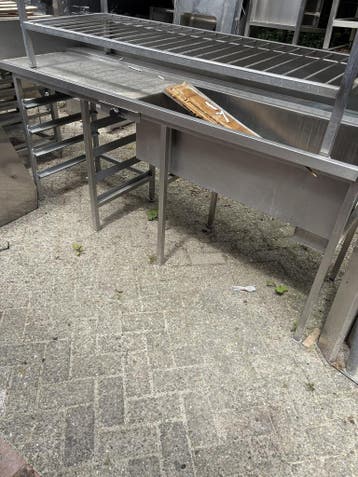 RVS Wastafel 214 x 70 x 112cm (B x D x H) Wordt schoongemaak, Zakelijke goederen, Horeca | Keukenapparatuur, Ophalen of Verzenden