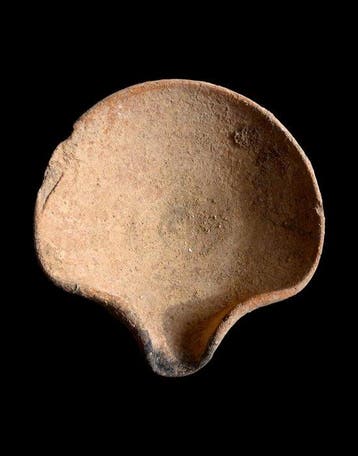Mesopotamisch - Olie lamp met primitieve kom - 1200 v.Chr.