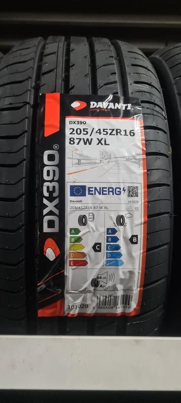 205/45r16 87w XL . 2 Nieuwe Banden, Auto-onderdelen, Banden en Velgen, Ophalen, 16 inch, Nieuw, 205 mm