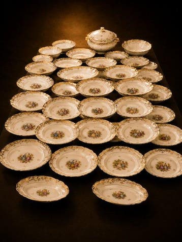 Berry-Limoges - Tafelservies voor 12 (60) - Liefdesscène -
