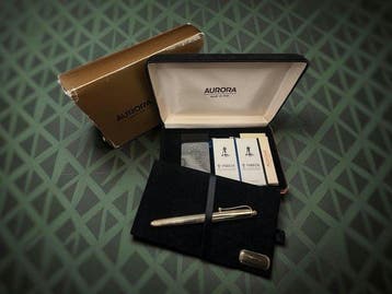 Aurora - Oro Massiccio Jewelry Collection - 9 c - Vulpen, Verzamelen, Pennenverzamelingen, Nieuw