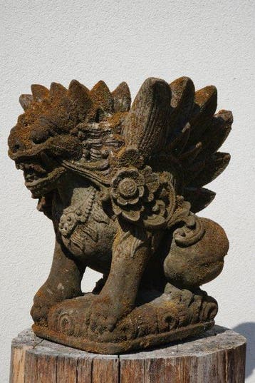 Singa leone alato Antico in Pietra – Scultura Protettiva