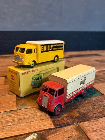 Dinky Toys 1:43 - Model vrachtwagen (2) - Dinky Toys France, Nieuw