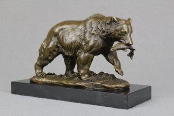 Milo (1910-1978) - sculptuur, Grizzly Bear with Salmon - 12