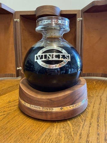 Ramos Pinto, Vinces - Very Old Tawny Port - Gebotteld in, Nieuw