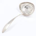 NO RESERVE - Johannes Frij(t)hoff - Suiker strooilepel -, Antiek en Kunst, Antiek | Goud en Zilver