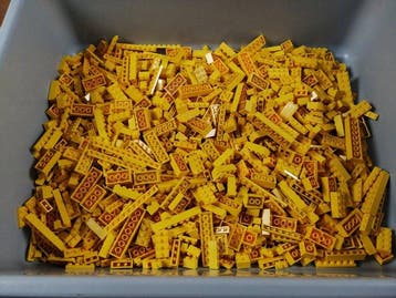 Lego - 01. Partij van 1000 gele bouwstenen - 1980-1990, Nieuw