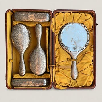 Toiletset (5) - William Aitken (1891–1921, Birmingham) -, Antiek en Kunst