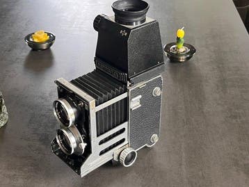Mamiya C2 + Sekor 3,5/105mm + Waist level finder + Porro, Audio, Tv en Foto, Fotocamera's Analoog, Nieuw