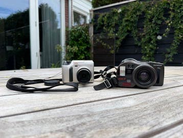 Olympus AZ-330 Superzoom (analoog) en Olympus Camedia, Nieuw