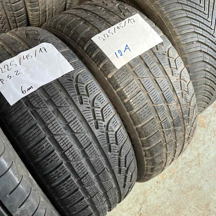 2 x Pirelli 225-45-17 Winterbanden 6mm, Auto-onderdelen, Banden en Velgen, 17 inch, Winterbanden, 225 mm, Personenwagen, Gebruikt