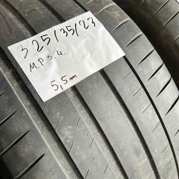2 x Michelin Pilot Sport 4 325-35-23 Zomerbanden 5,5mm, Gebruikt, 325 mm, Overige maten, Ophalen of Verzenden