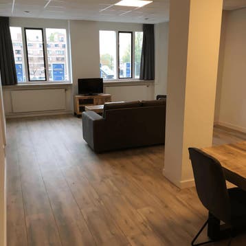 Appartement in Enschede gevonden voor €1650,- pm, Huizen en Kamers, Huizen te huur, Direct bij eigenaar, Overijssel, Enschede