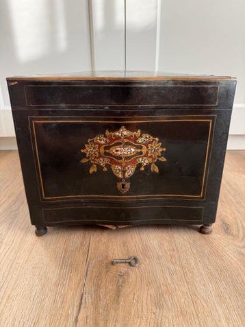 Drankservies - Hout, Messing - Likeurkelder 1850