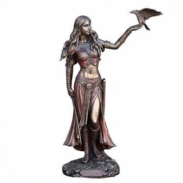sculptuur, Morrigan Celtic Goddess Statue – Resin Sculpture
