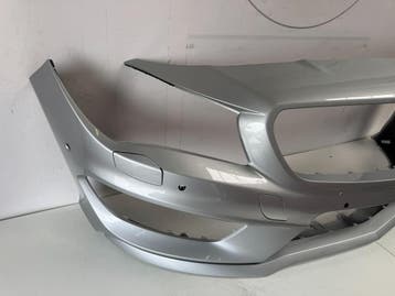 CLA W117 AMG VOORBUMPER BUMPER POLAR SILVER 9761 A1178804840, Ophalen, Gebruikt, Voor, Mercedes-Benz