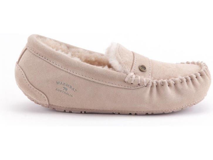 Warmbat Nowra - Dames Sloffen - Suède - Zand - Maat 37, Kleding | Dames, Overige Dameskleding, Zo goed als nieuw, Verzenden