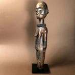 Vrouwelijk beeld van het Abiriba-altaar - Igbo - Nigeria