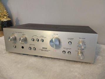 Akai - AM-2200 Solid state geïntegreerde versterker, Nieuw