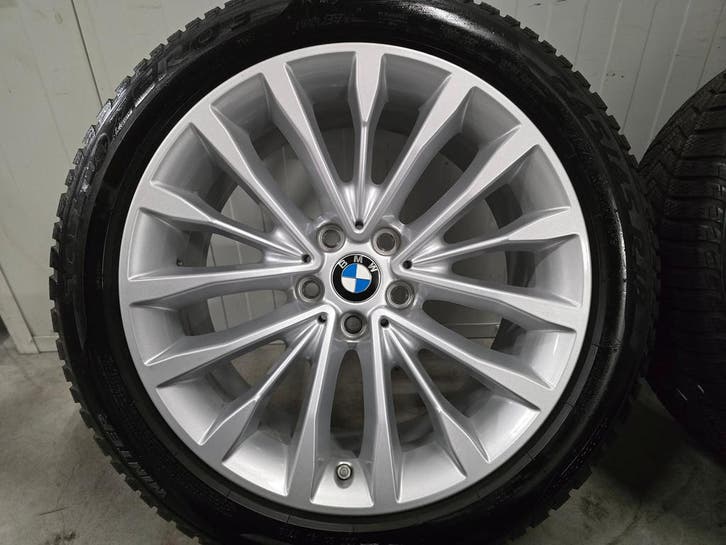BMW 5 serie G30 G31 i4 18 inch Winterbanden 632 DEMO velgen, Auto-onderdelen, Banden en Velgen, 18 inch, Winterbanden, 245 mm